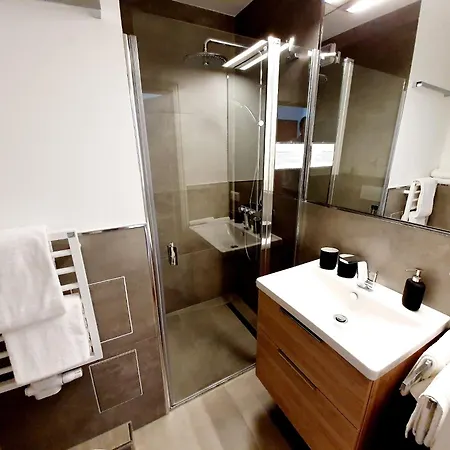 Elisabethstrasse 2, Whg 12 Apartamento